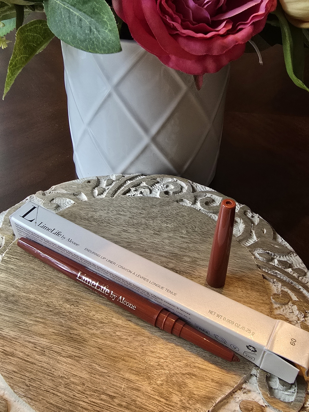LimeLife Enduring Lip Liner - Shade 09 ROSE